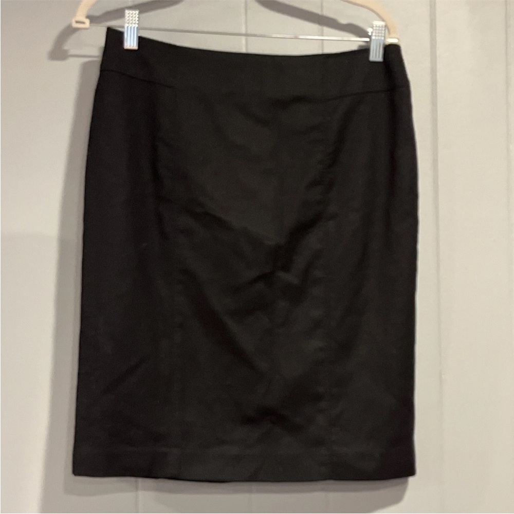 Talbots Size 6 Pencil Skirt Knee Length  100% Wool Lined Black